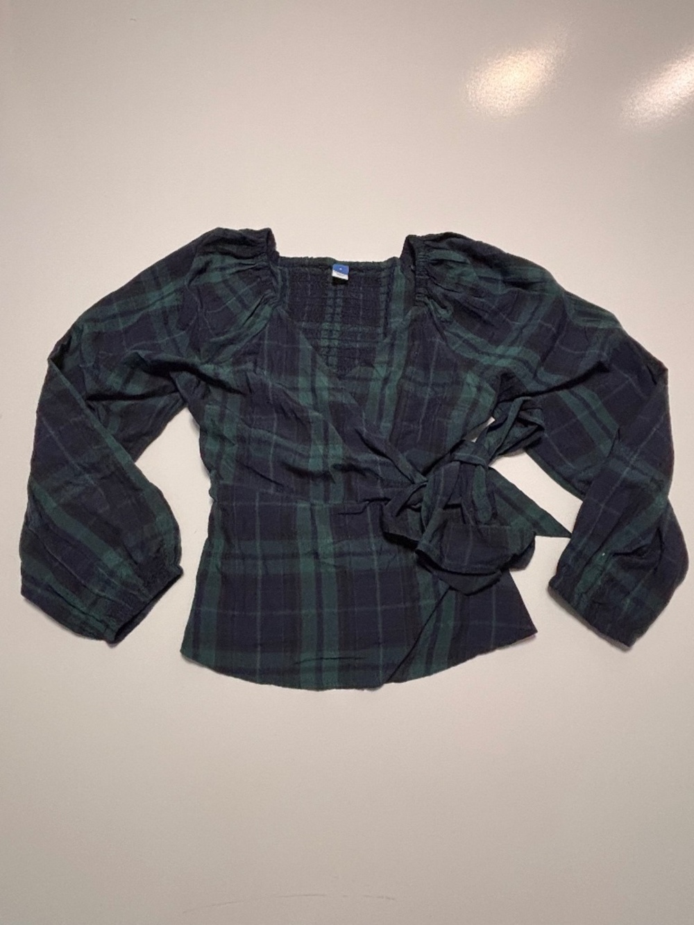 Women's Old Navy Long Sleeve Gexdreen and Blue Plaid Wrap Blouse Size Medium NWT